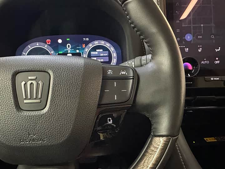 Фото 29 - Toyota Vellfire