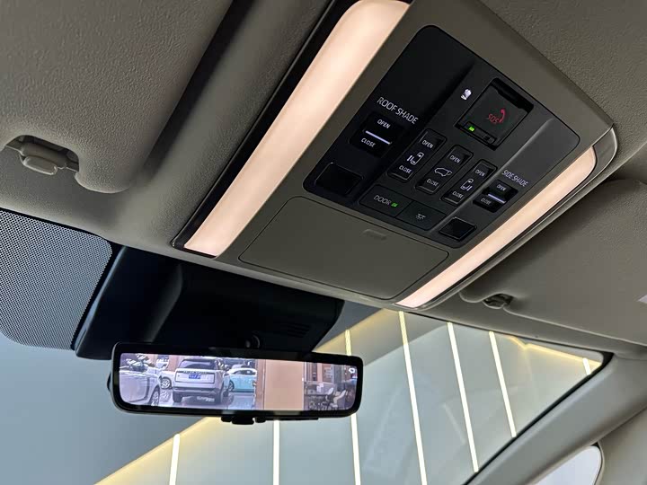 Фото 32 - Toyota Vellfire