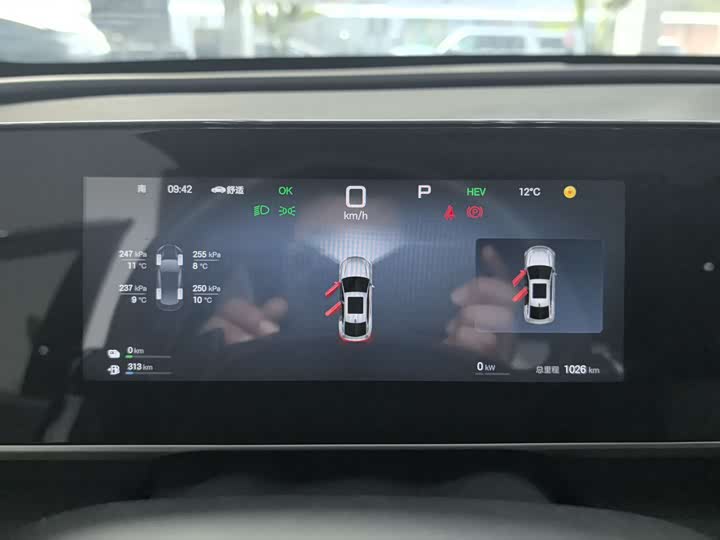 Фото 8 - BYD Qin L