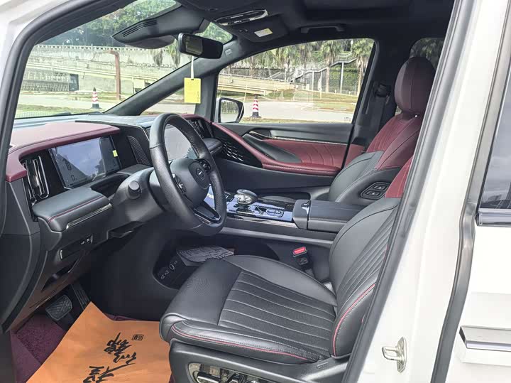 Фото 16 - GAC Trumpchi M8