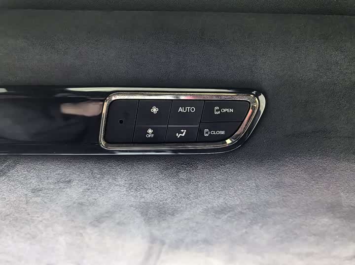 Фото 25 - GAC Trumpchi M8