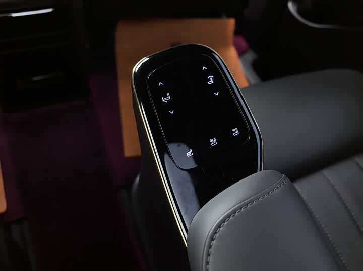 Фото 26 - GAC Trumpchi M8