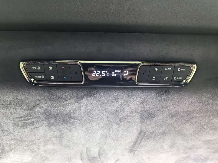 Фото 39 - GAC Trumpchi M8