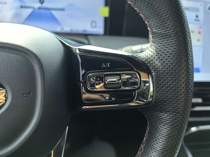 Фото 42 - GAC Trumpchi M8