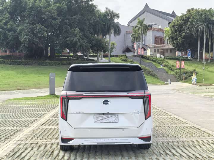 Фото 5 - GAC Trumpchi M8