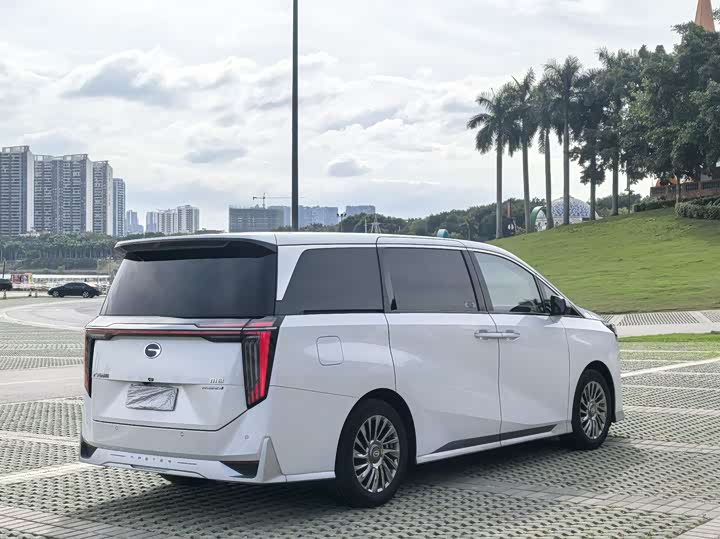 Фото 6 - GAC Trumpchi M8