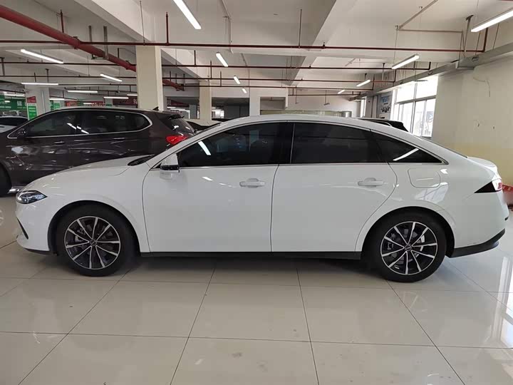 Фото 5 - Roewe D7