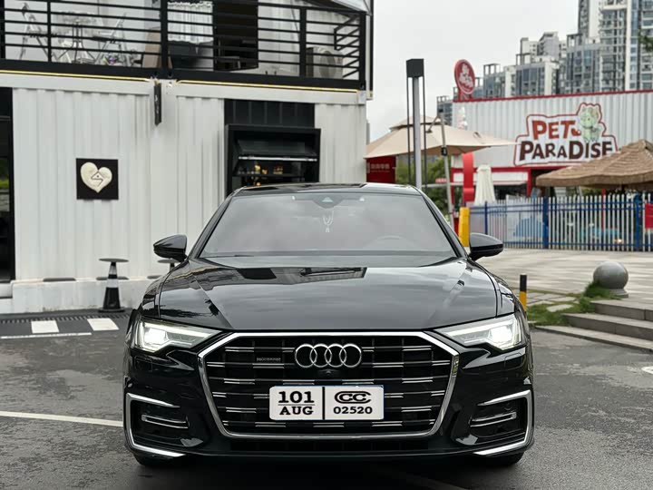 Фото 2 - Audi A6L