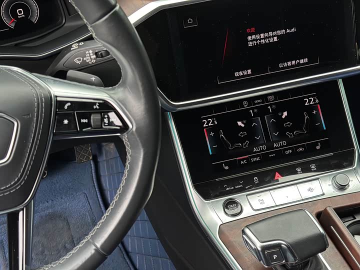 Фото 8 - Audi A6L