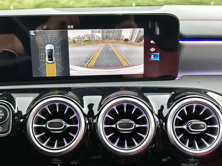 Фото 14 - Mercedes-Benz A-Class AMG