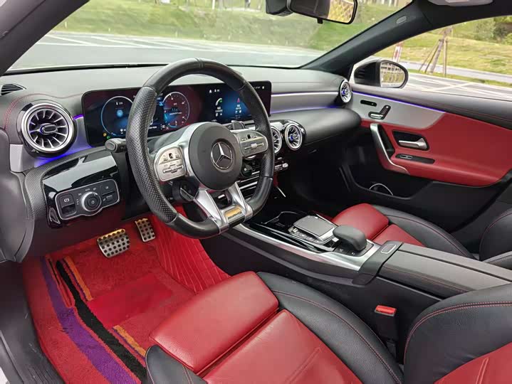 Фото 7 - Mercedes-Benz A-Class AMG