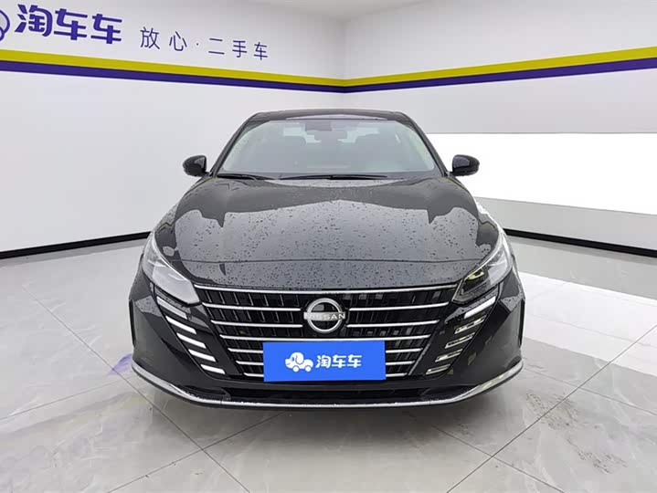 Фото 2 - Nissan Teana