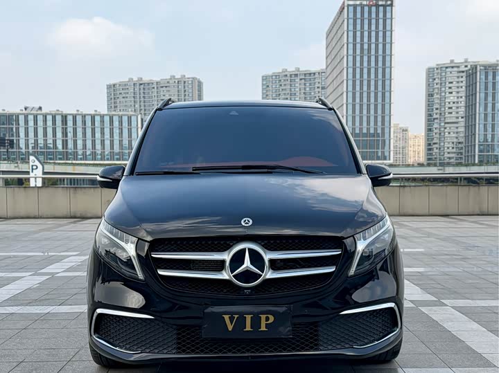 Фото 2 - Mercedes-Benz V-Class