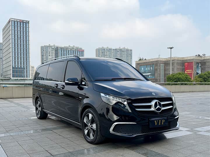 Фото 3 - Mercedes-Benz V-Class