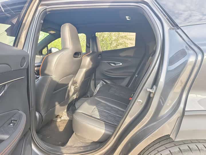 Фото 5 - Changan UNI-T