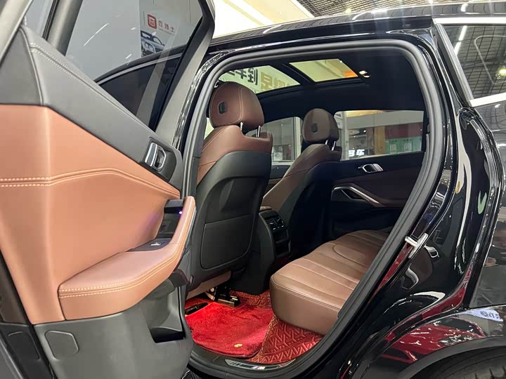 Фото 12 - BMW X6