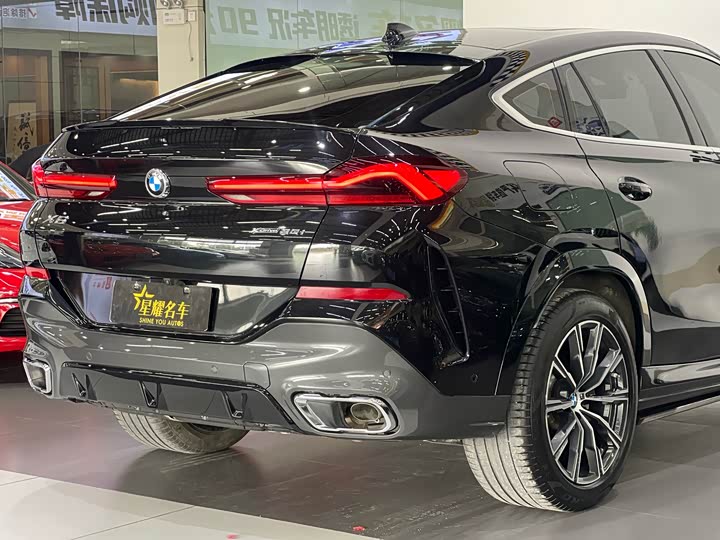 Фото 24 - BMW X6