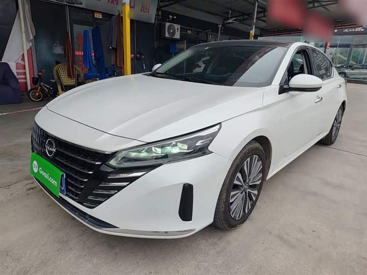 Фото 1 - Nissan Teana