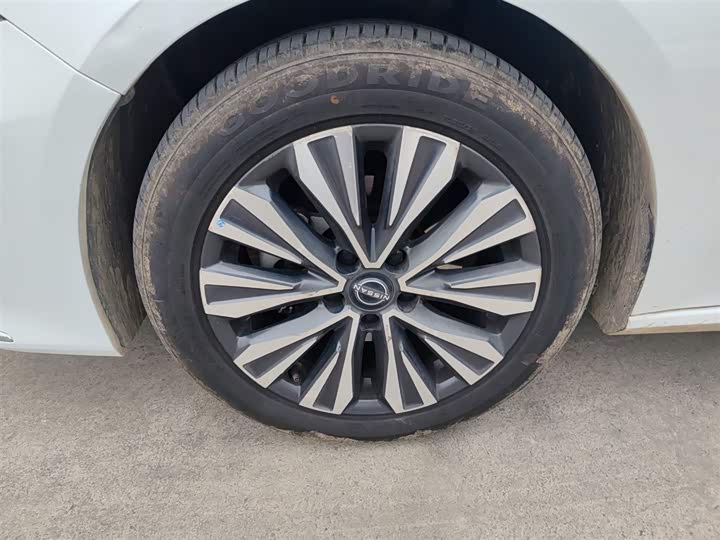 Фото 22 - Nissan Teana