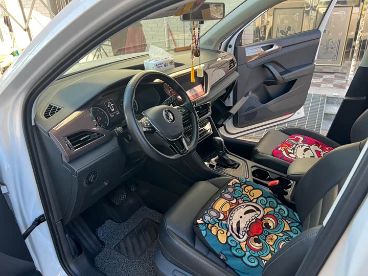 Фото 3 - Volkswagen Tharu