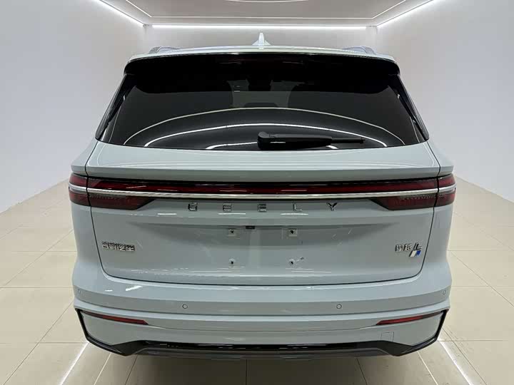 Фото 4 - Geely Monjaro