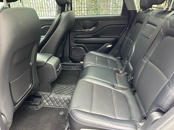 Фото 16 - Lincoln Corsair