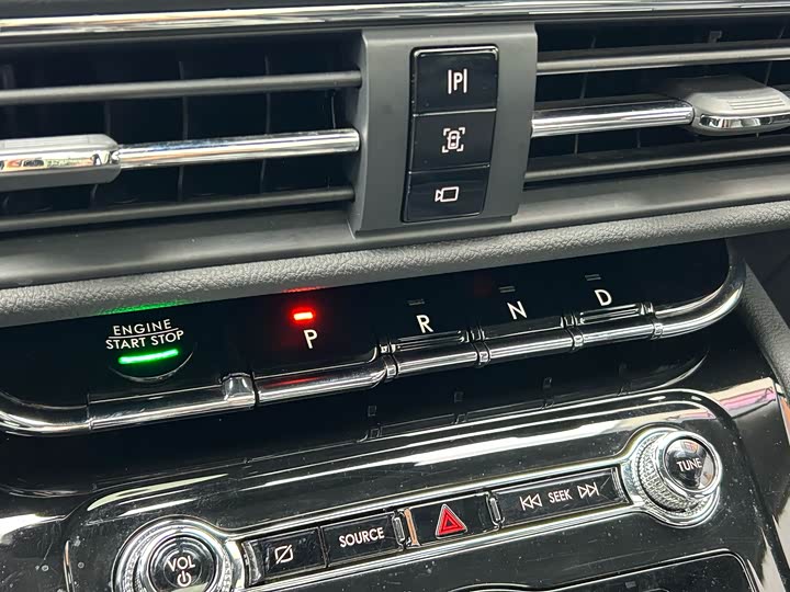 Фото 7 - Lincoln Corsair