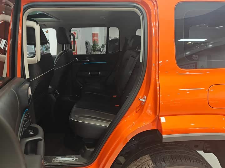 Фото 9 - Tank 300