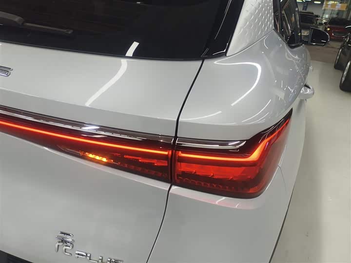 Фото 8 - BYD Yuan Plus