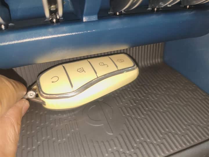 Фото 9 - BYD Yuan Plus