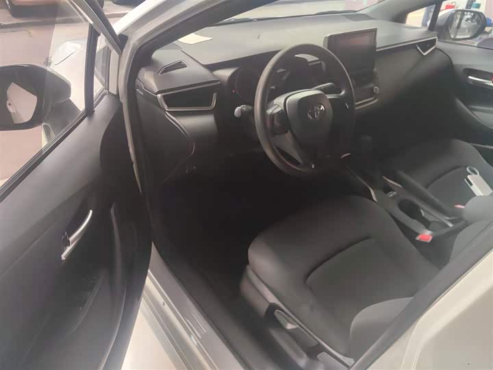 Фото 16 - Toyota Levin