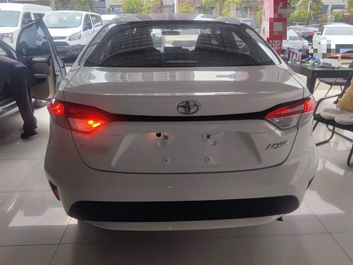 Фото 6 - Toyota Levin