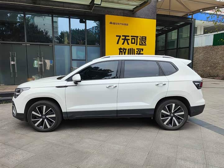 Фото 3 - Volkswagen Tharu