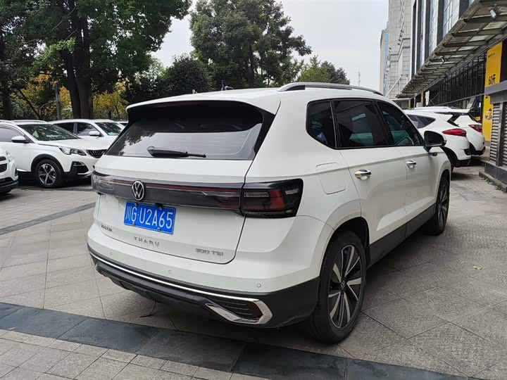 Фото 5 - Volkswagen Tharu