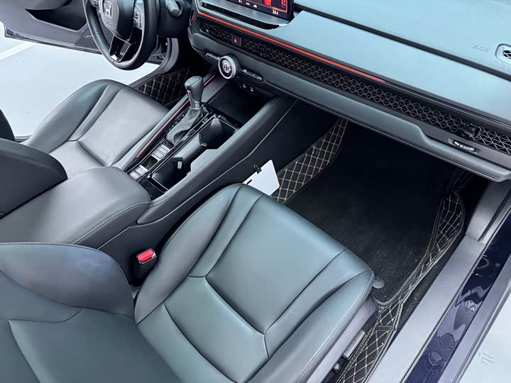 Фото 12 - Honda Accord