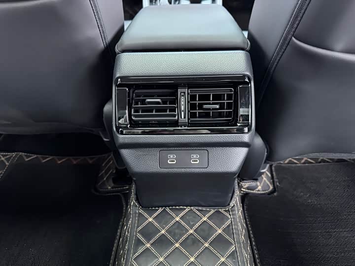 Фото 15 - Honda Accord