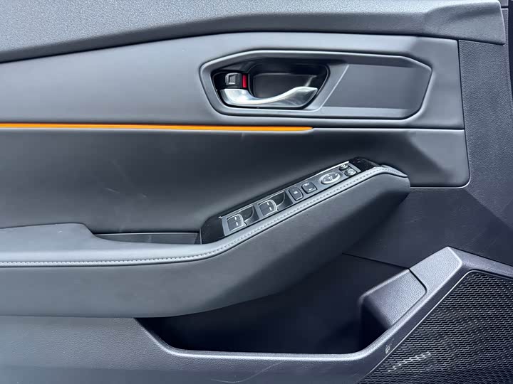 Фото 5 - Honda Accord