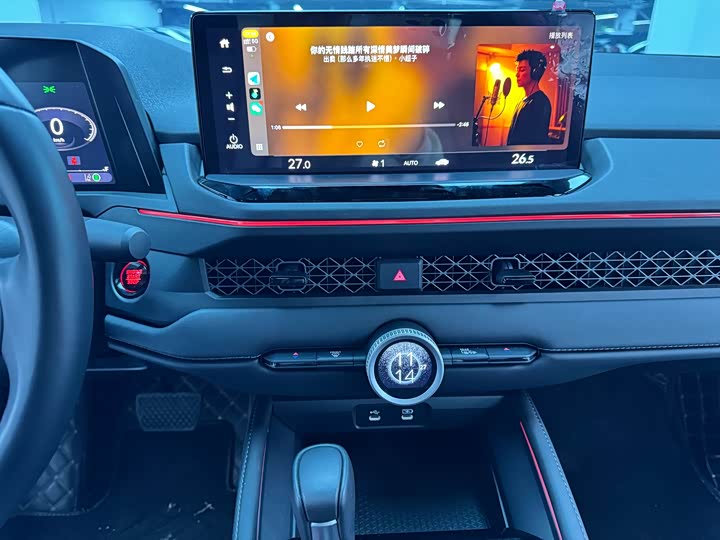 Фото 8 - Honda Accord