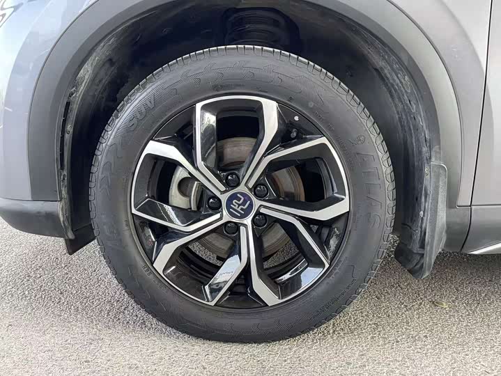 Фото 10 - BYD Yuan Plus