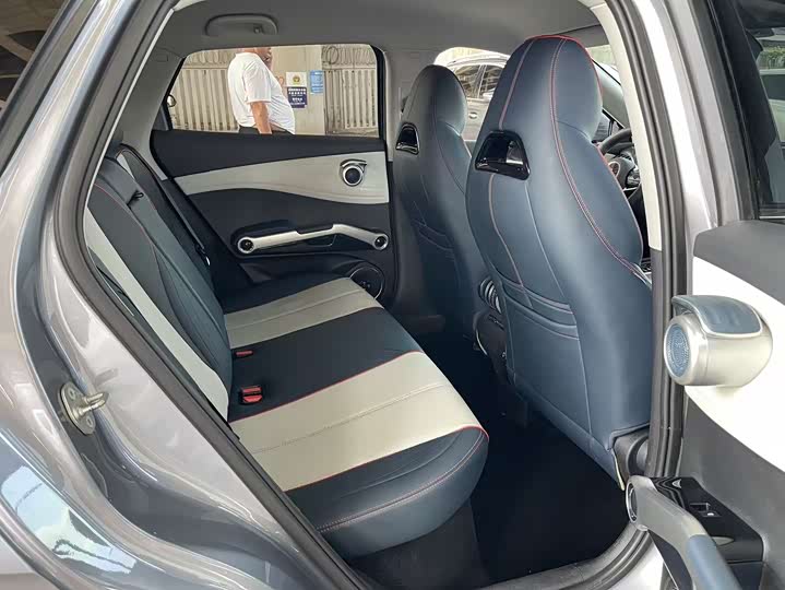 Фото 12 - BYD Yuan Plus