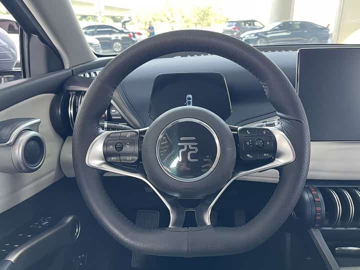 Фото 14 - BYD Yuan Plus