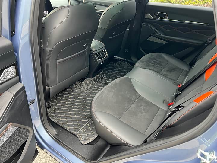 Фото 12 - Haval F7 (Monster)