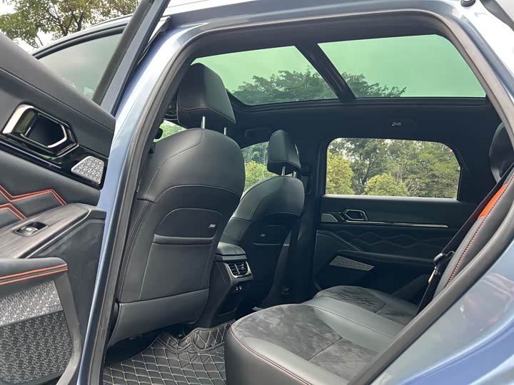 Фото 13 - Haval F7 (Monster)