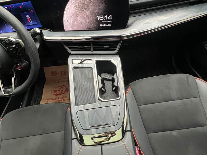 Фото 18 - Haval F7 (Monster)