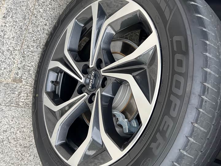 Фото 26 - Haval F7 (Monster)