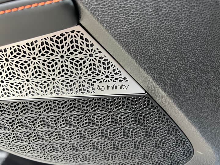 Фото 6 - Haval F7 (Monster)