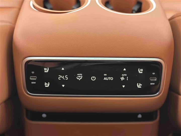 Фото 17 - LiXiang L9