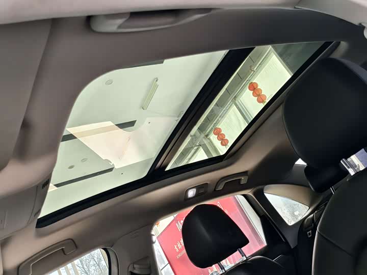 Фото 12 - Volkswagen Sagitar L