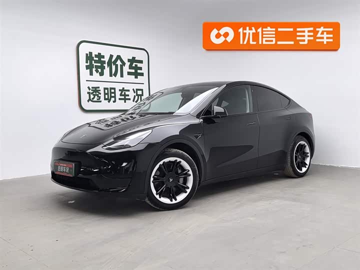 Фото 1 - Tesla Model Y