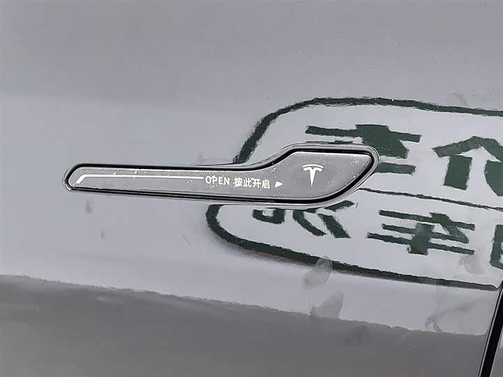 Фото 18 - Tesla Model Y